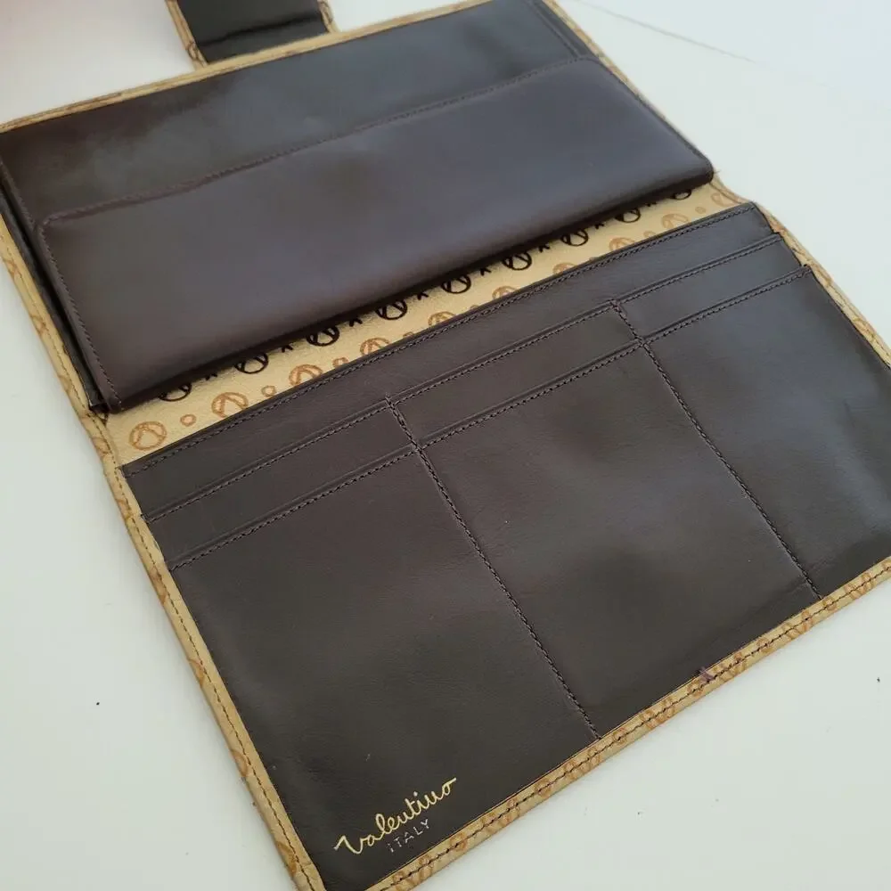 Valentino Vintage Bifold Logo Tan Beige Brown Wallet Large Soft Leather Italian‎